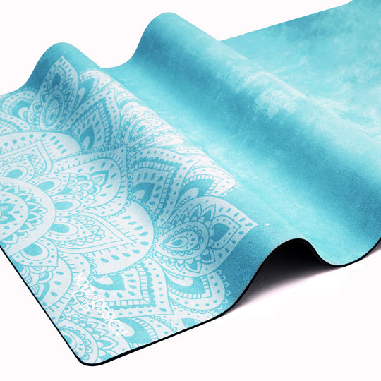 Folding yoga mat 