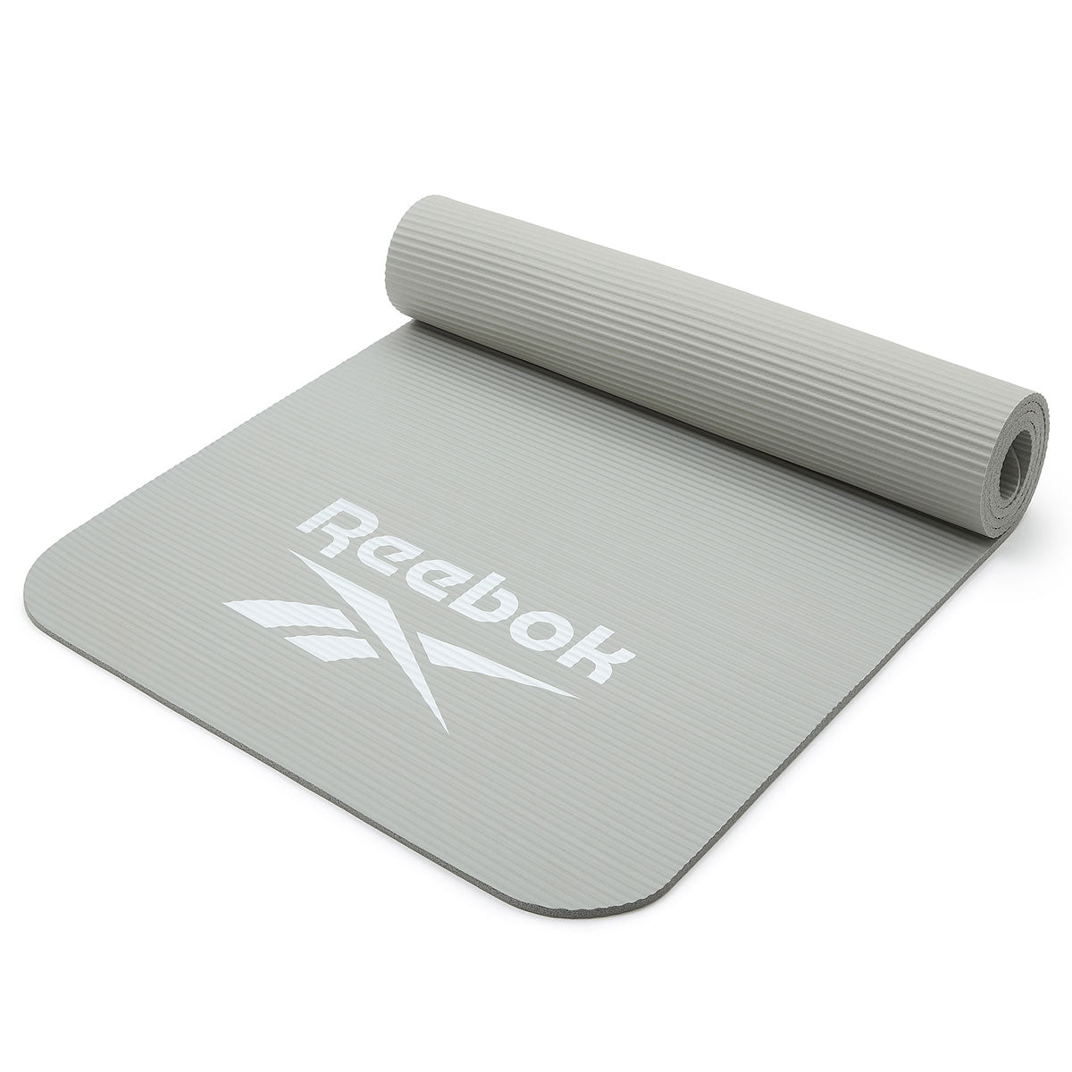 Grey Reebok mat 